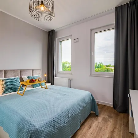 Partynice - Parking&balcony - By Rentujemy Wrocław