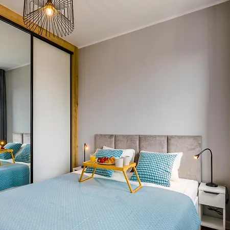 Partynice - Parking&balcony - By Rentujemy Apartament