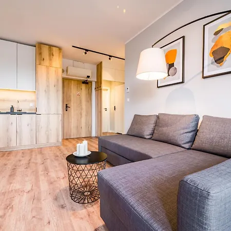 Partynice - Parking&balcony - By Rentujemy *