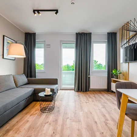 Partynice - Parking&balcony - By Rentujemy Wrocław