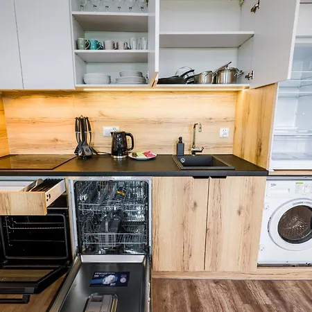 Apartament Partynice - Parking&balcony - By Rentujemy Wrocław