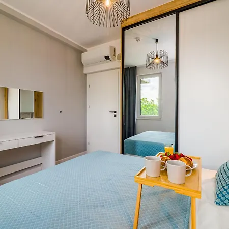 Partynice - Parking & Balcony - By Rentujemy * Вроцлав