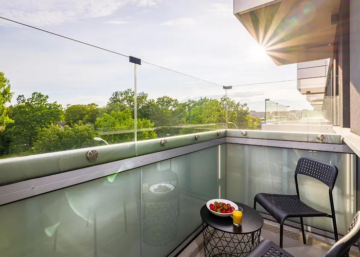 Apartamento Partynice - Parking & Balcony - By Rentujemy Wrocław