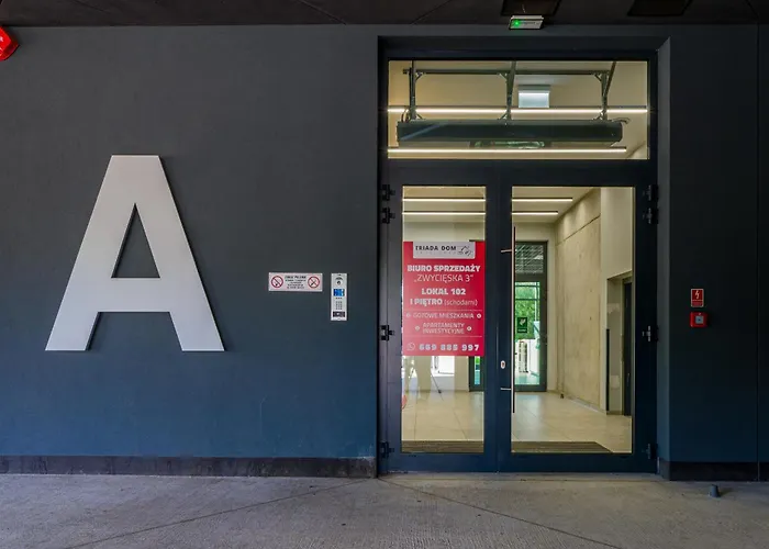 Apartment Partynice - Parking & Balcony - By Rentujemy *