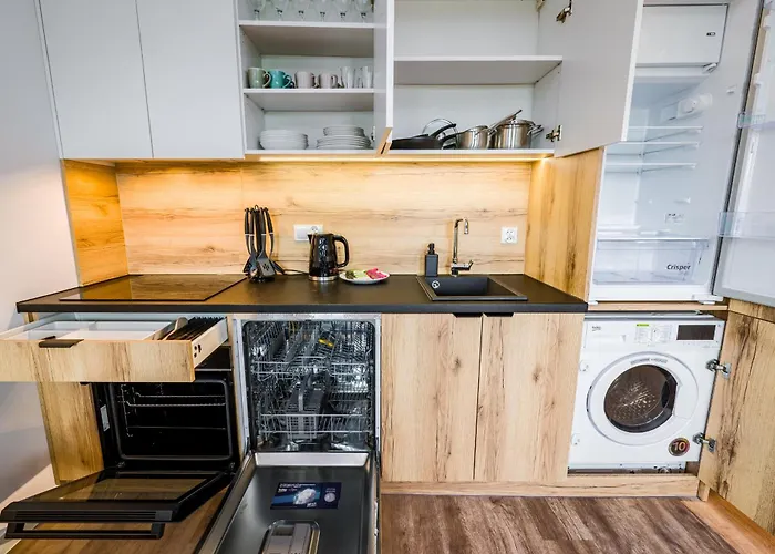 Apartment Partynice - Parking & Balcony - By Rentujemy Wroclaw