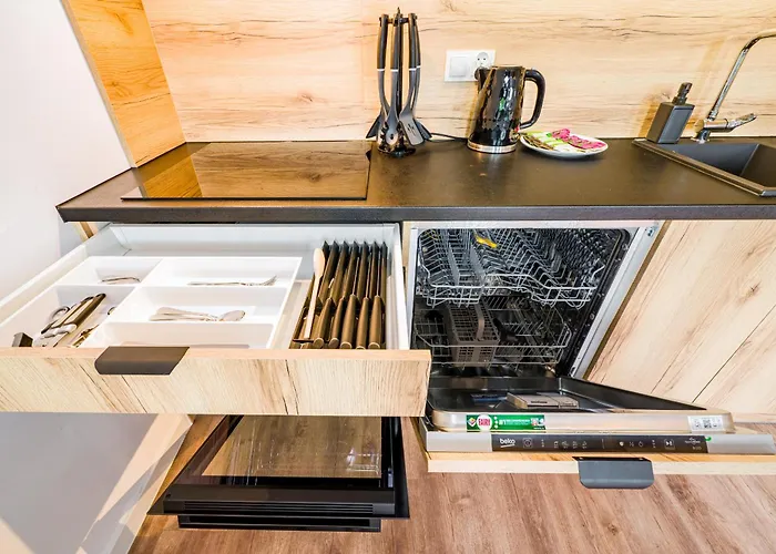 Apartment Partynice - Parking & Balcony - By Rentujemy Wroclaw